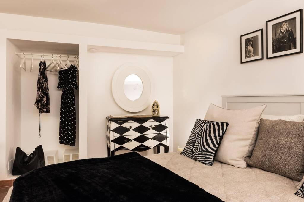 Lovely Colosseum Loft Apartment ローマ エクステリア 写真