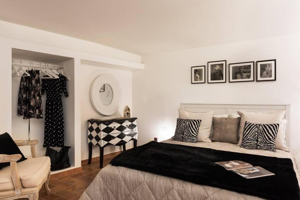 Lovely Colosseum Loft Apartment ローマ エクステリア 写真