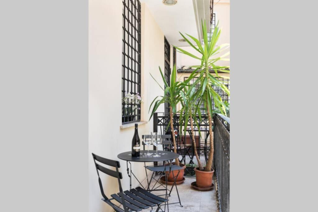 Lovely Colosseum Loft Apartment ローマ エクステリア 写真
