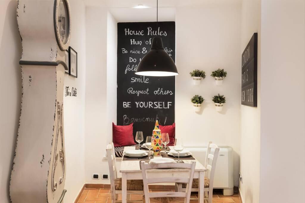 Lovely Colosseum Loft Apartment ローマ エクステリア 写真