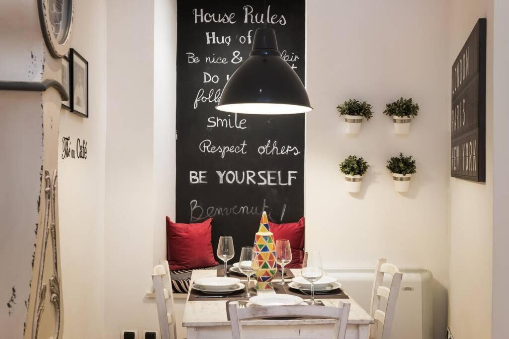 Lovely Colosseum Loft Apartment ローマ エクステリア 写真